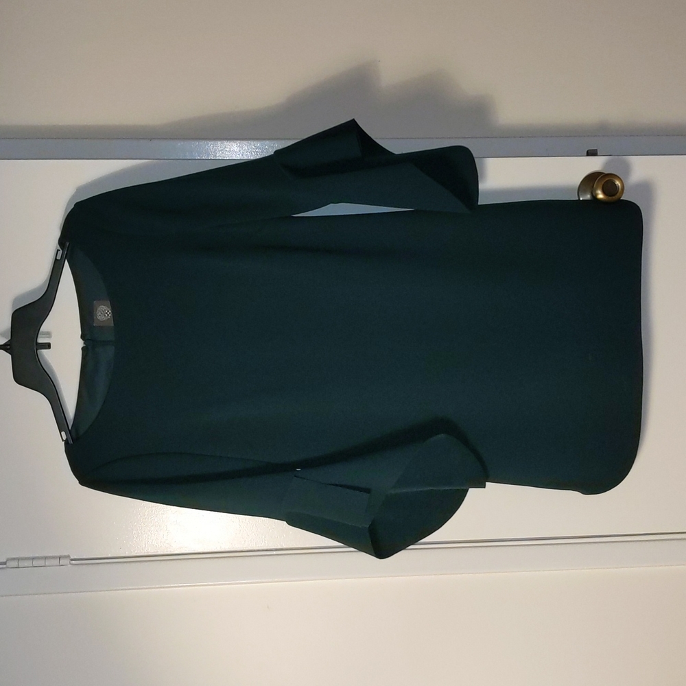 Vince Camuto, 8, emerald green